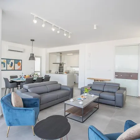 Olivine Ol5 * Protaras